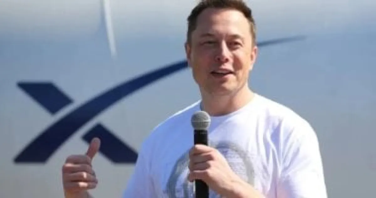 تكامل تقني طموح: ماسك يخطط لدمج تكنولوجيا SpaceX في سيارات تسلا